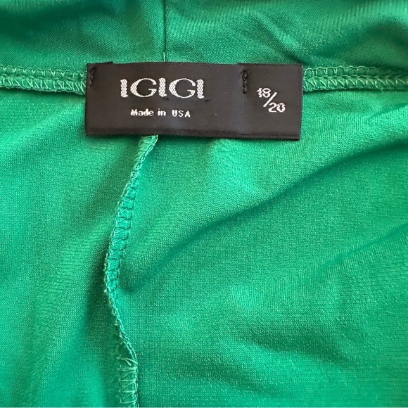 IGIGI Plus Size Asymmetrical Green Dress with Black Belt - Picture 6 of 9